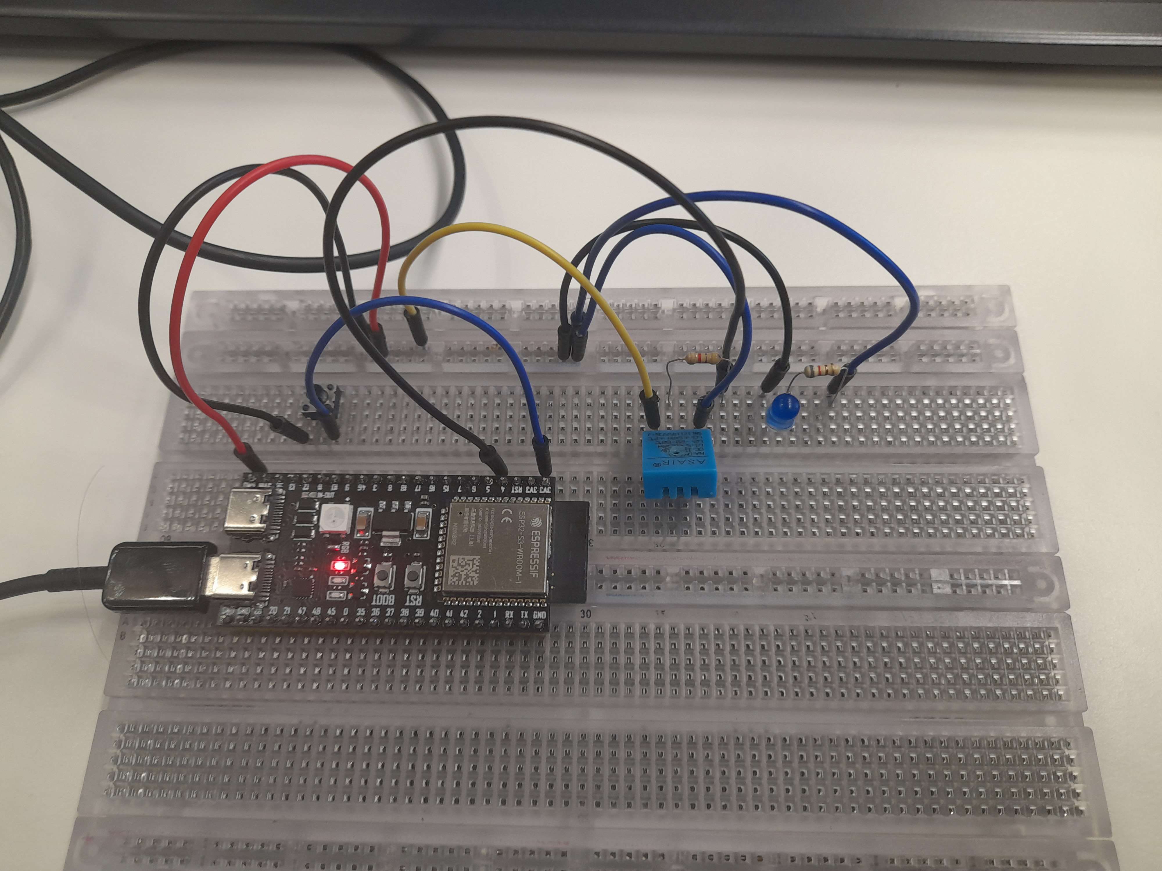 Physical DHT11 board off